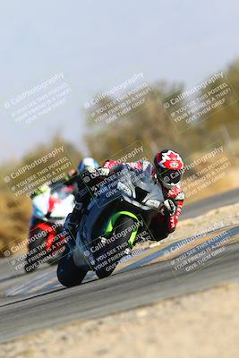 media/Jan-14-2024-SoCal Trackdays (Sun) [[2e55ec21a6]]/Turn 2 (1025am)/